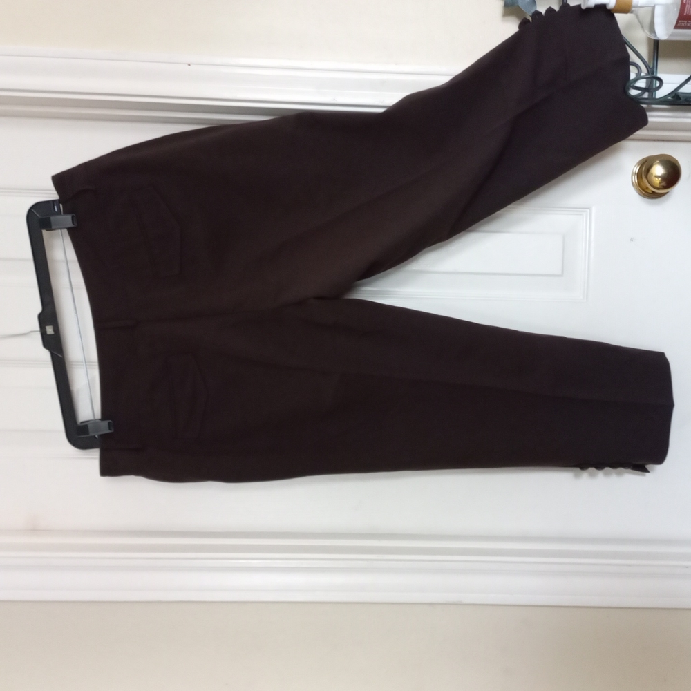 DRESSBARN - Picture 6 of 7